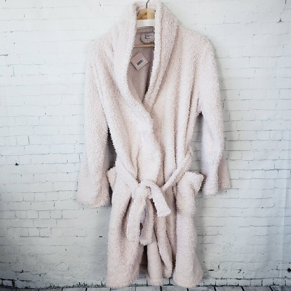 Ulta Plush Bathrobe Size L / XL Short Pockets Light Pink Soft Cozy NEW